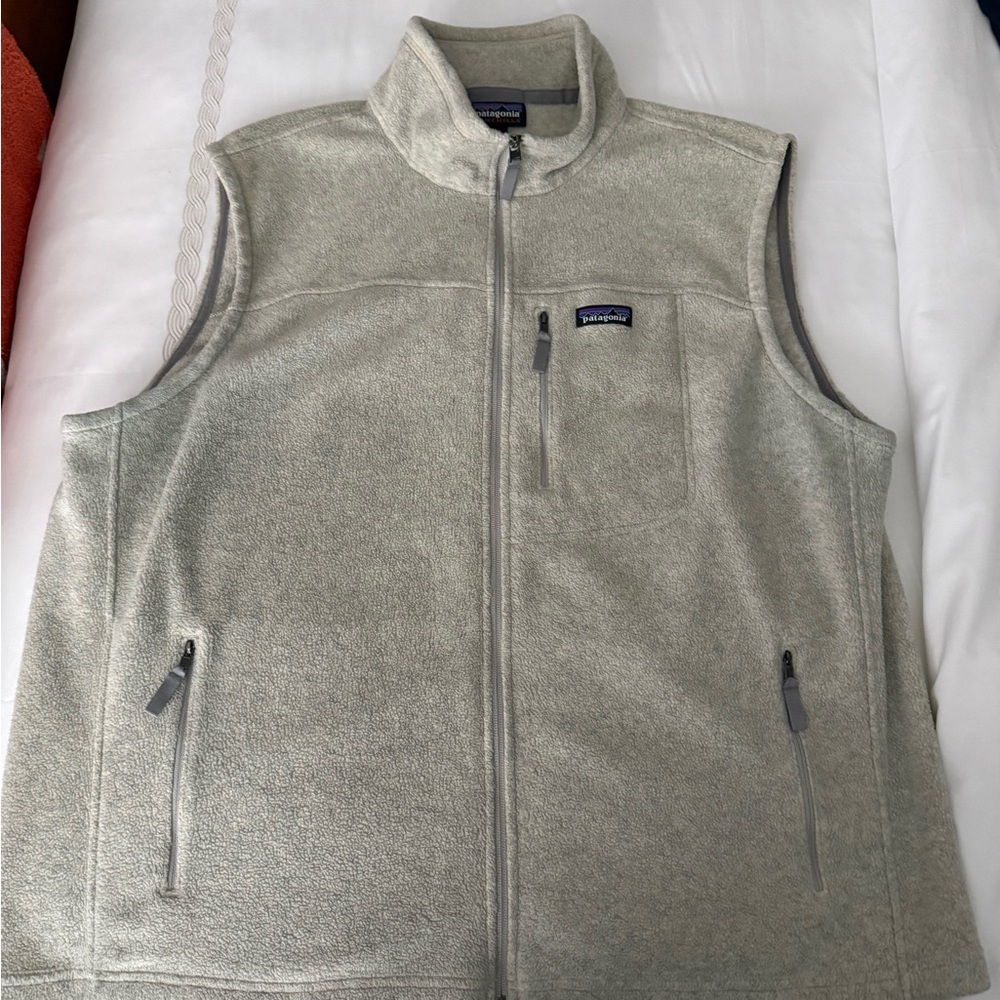 Patagonia Men's Cream Vest